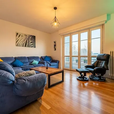 Apartment Large In *
